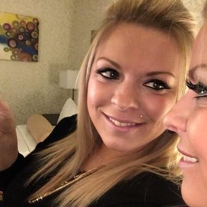 Meet your Posher, Casandra